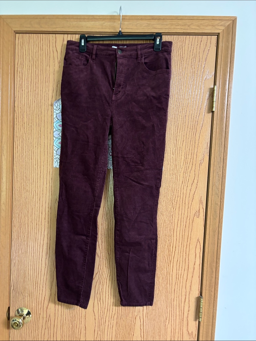 LOFT Skinny Corduroy Jeans in Burgundy
